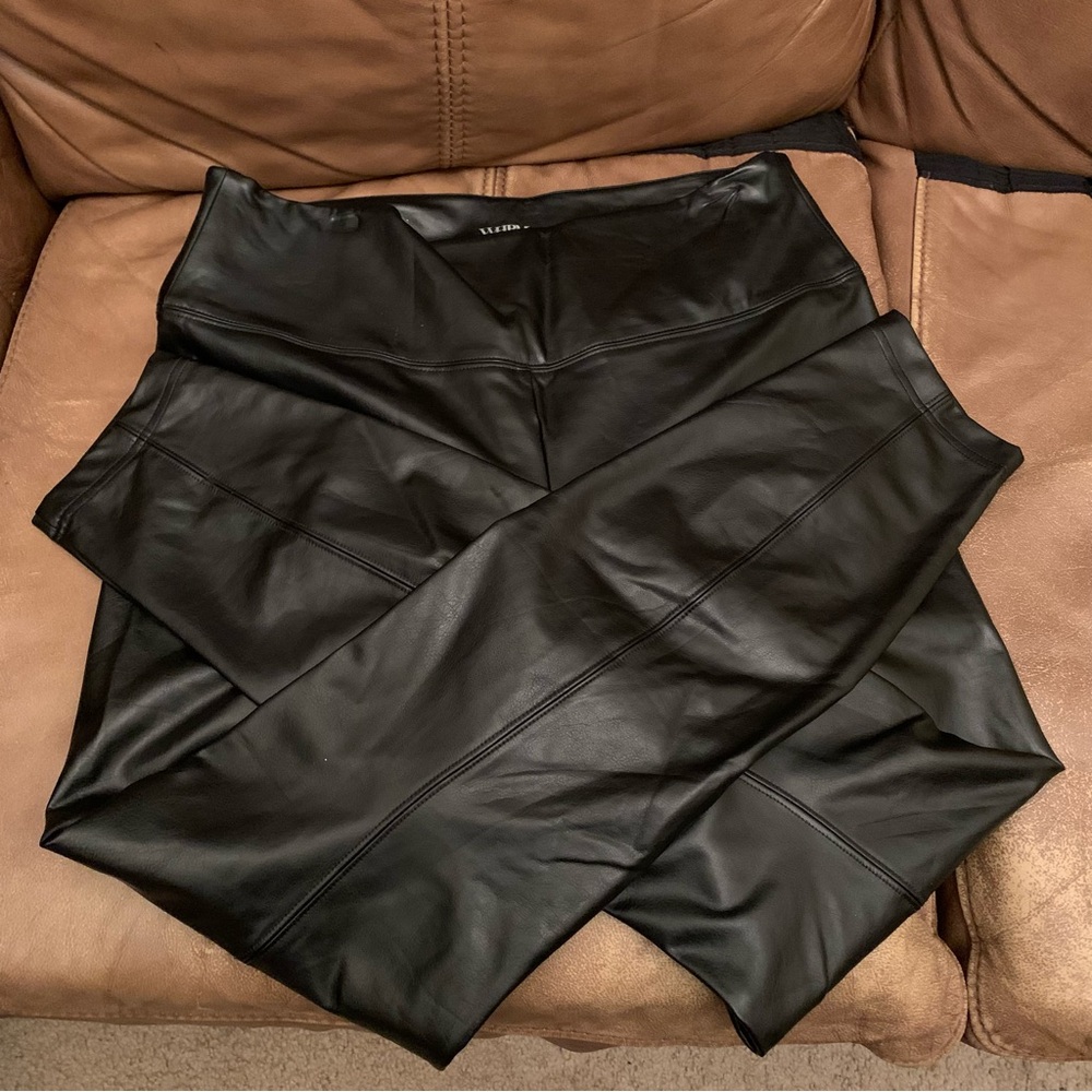 White House Black Market Faux Leather Leggings 14 Runway Black Stretch High Rise